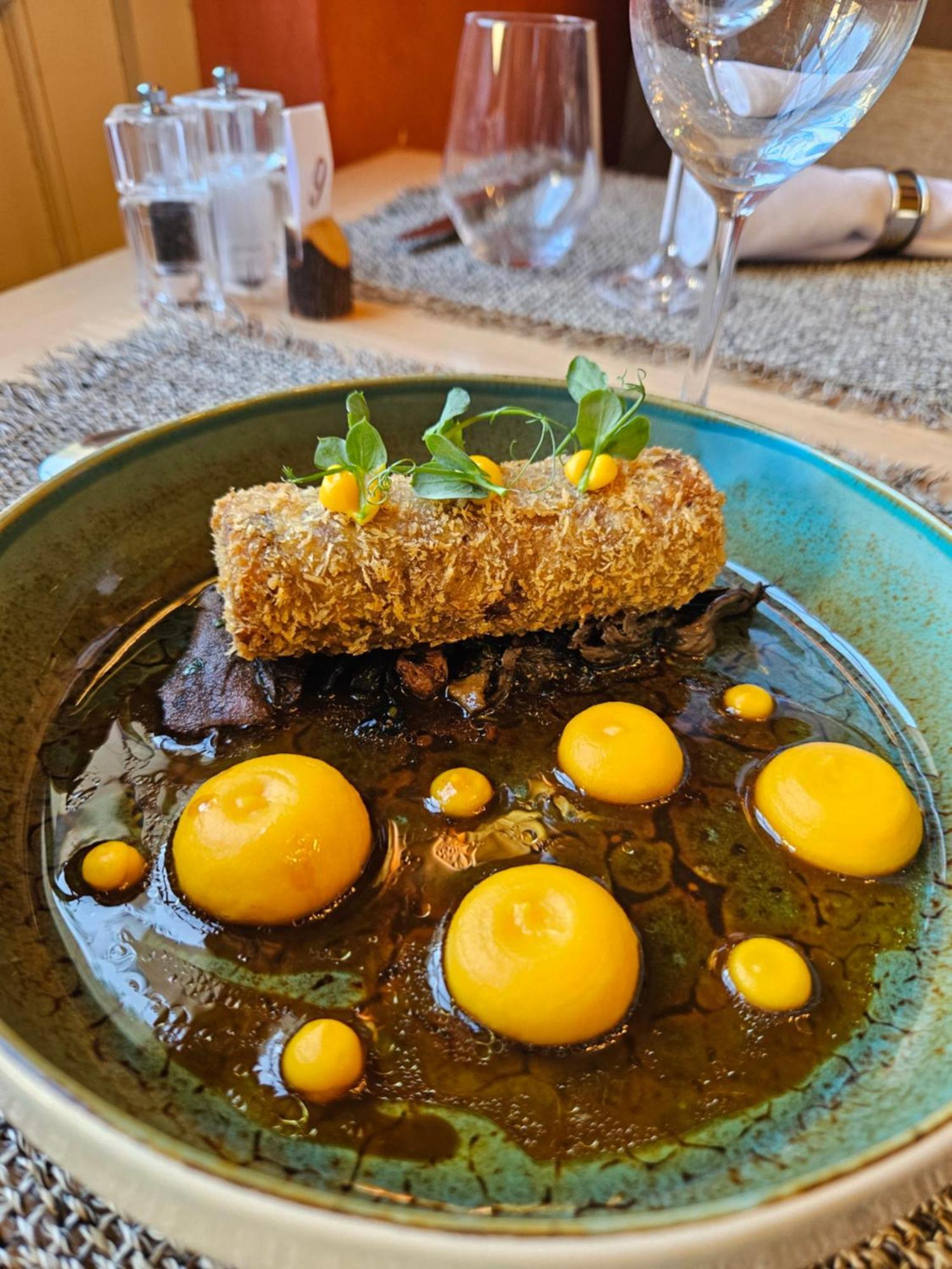 Logis Hotel Restaurant Relais De La Mothe Yzeures-sur-Creuse Exterior photo